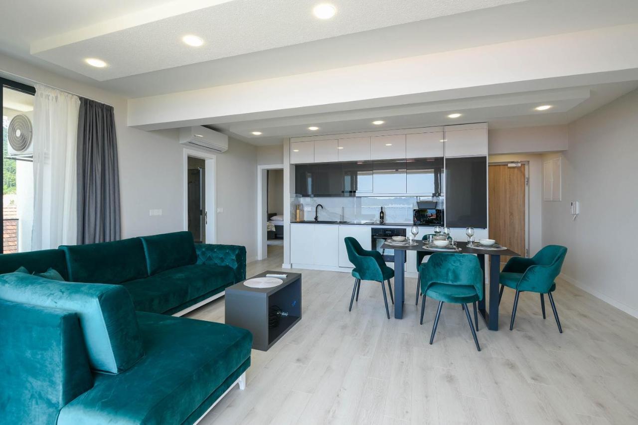 Sunny Day Luxury Holiday Apartments Orebić Exterior foto